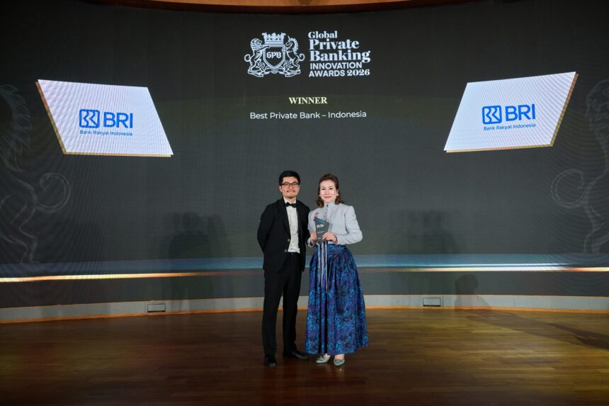 BRI kembali meraih pengakuan internasional dengan mendapatkan penghargaan Best Private Bank di Indonesia pada ajang Global Private Banking Innovation Awards 2026, yang diselenggarakan oleh Global Private Banker di Singapura (4/6). Foto: Dok BRI