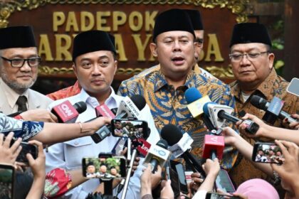 Keterangan Pers Pimpinan Dewan Perwakilan Rakyat (DPR) RI bersama jajaran Kementerian Haji dan Umrah di Hambalang, Kabupaten Bogor, Jawa Barat, pada Rabu, 17 Juni 2026. Foto: BPMI Setpres