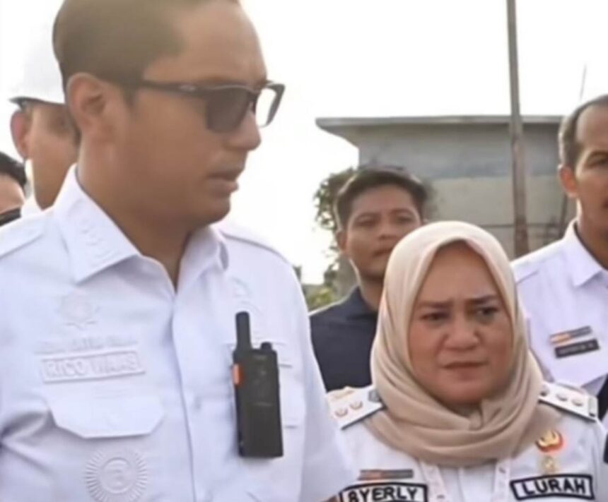 Lurah Paya Pasir, Kecamatan Medan Marelan, Syerly, dijatuhi sanksi pembinaan disiplin setelah diduga mengejek seorang warga. Foto: Tangkapan layar Intagram @undercover