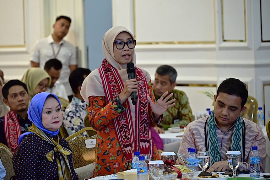 Anggota Komisi IX DPR RI Netty Prasetiyani dalam Kunjungan Kerja Spesifik Komisi IX DPR RI di Kantor20260708191627