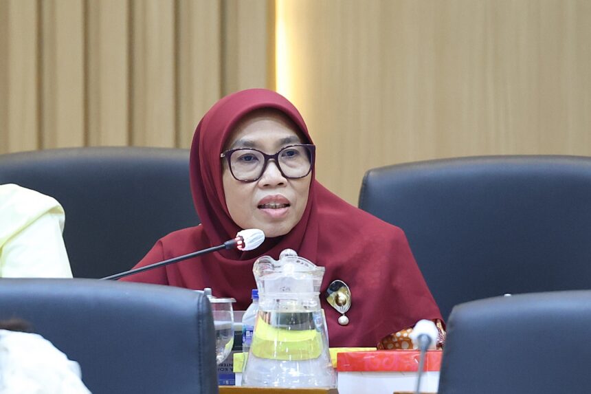Anggota Komisi IX DPR RI Netty Prasetiyani dalam Rapat Kerja Komisi IX DPR RI bersama Menteri Keseha20260720194110