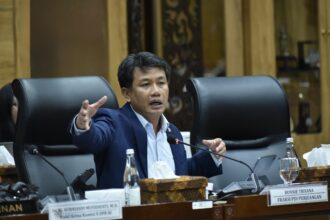 Anggota Komisi X DPR RI Bonnie Triyana dalam Rapat Dengar Pendapat RDP Panitia Kerja Panja Peli20260703132330