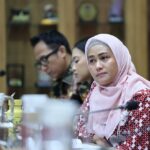 Anggota Komisi X DPR RI Karmila Sari dalam Rapat Dengar Pendapat Komisi X DPR RI dengan Kepala BRIN 20260716173940