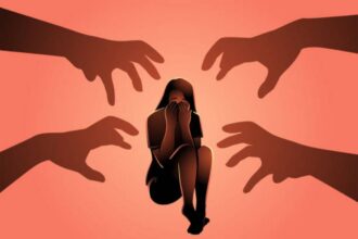 ILUSTRASI PEMERKOSAAN MASSAL ISTOCK