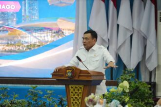 Menteri Koordinator Bidang Politik dan Keamanan (Menko Polkam) Jenderal TNI (Purn) Djamari Chaniago dalam kegiatan “Silaturahmi bersama Forum Koordinasi Pimpinan Daerah (Forkopimda) dan Tokoh Masyarakat Kepulauan Riau” yang diselenggarakan di Markas Kepolisian Daerah Kepulauan Riau, Kota Batam, Jumat (3/7/2026). Foto: Kemenko Polkam