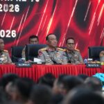 Wakapolri Komjen Dedi Prasetyo saat memimpin Upacara Penutupan Pendidikan Sespimti Polri Dikreg Ke-35, Sespimmen Polri Dikreg Ke-66, Sekolah Pengembangan Profesi Kepolisian (SPPK) Angkatan Ke-3, dan Sespimma Polri Angkatan Ke-75 Tahun Anggaran 2026 di Sespim Lemdiklat Polri, Jumat (3/7/2026). Foto: Divisi Humas Polri