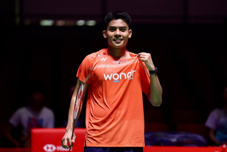 Pebulu tangkis muda Indonesia Moh. Zaki Ubaidillah atau Ubed melaju ke babak 16 besar Japan Open 2026 setelah menundukkan wakil Denmark, Rasmus Gemke, dalam dua gim langsung. Foto: Dok BNI