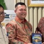 Bupati Aceh Utara H. Ismail A. Jalil, S.E., M.M., yang akrab disapa Ayah Wa, akan menerima Pimred Award 2026 kategori Bupati Terbaik Bidang Komunikasi dan Informasi Publik pada malam puncak Hari Ulang Tahun (HUT) ke-3 Forum Pimpinan Redaksi Multimedia Indonesia di Hotel Alana Yogyakarta, Sabtu (18/7/2026) malam. Foto: Ist