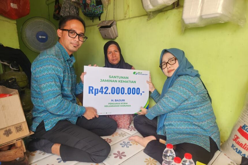 BPJS Ketenagakerjaan Cilincing Serahkan Santunan JKM ke Ahli Waris Pengurus RT di Marunda
