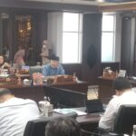 Anggota DPRD DKI Fraksi Demokrat, Ferrial Sofyan. (baju biru). Foto: Sofian Ismanto/ipol.id