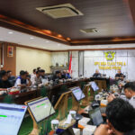 Bea Cukai Tanjung Priok terus memperkuat upaya percepatan arus logistik nasional melalui dua langkah strategis, yaitu percepatan penyelesaian barang longstay dan implementasi mandatory TPS Online. (Istimewa/dok. Bea Cukai Tanjung Priok)