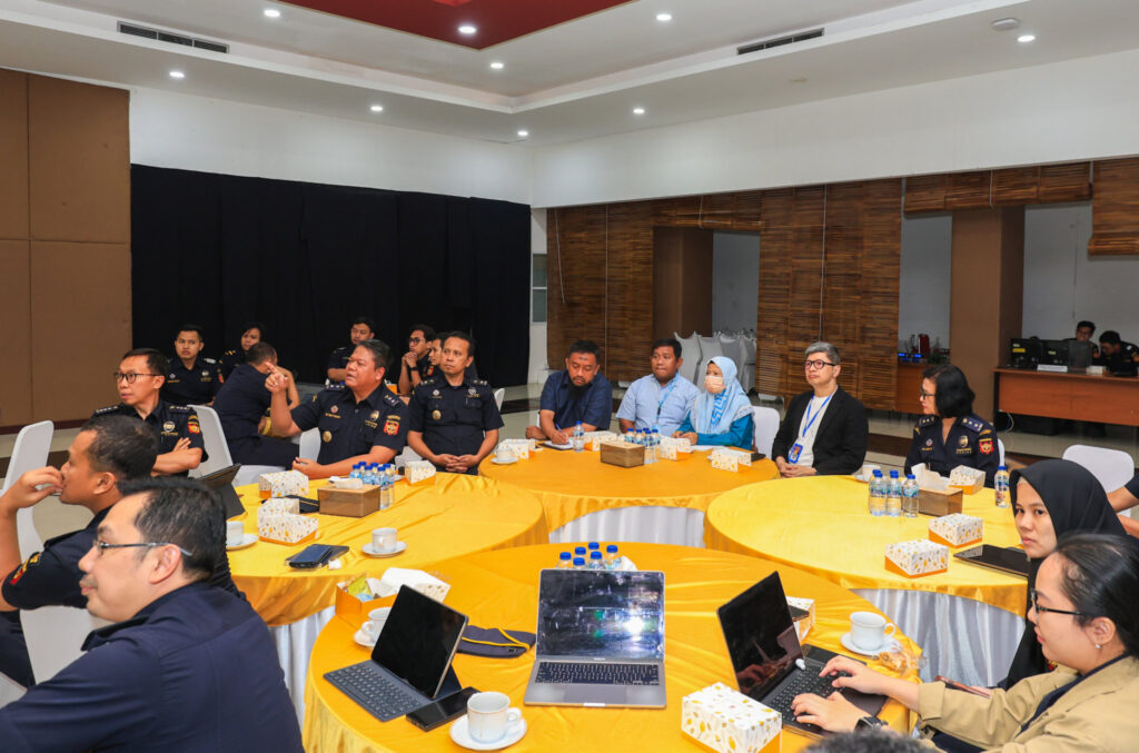 Bea Cukai Tanjung Priok Perkuat Strategi Percepatan Penyelesaian Barang Longstay dan Implementasi TPS Online 2 Bea Cukai Tanjung Priok terus memperkuat upaya percepatan arus logistik nasional melalui dua langkah strategis, yaitu percepatan penyelesaian barang longstay dan implementasi mandatory TPS Online. (Istimewa/dok. Bea Cukai Tanjung Priok)