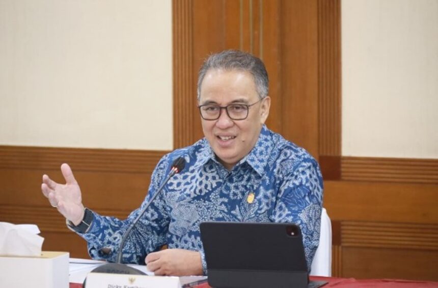 Kepala Eksekutif Pengawas Perilaku Pelaku Usaha Jasa Keuangan, Edukasi dan Pelindungan Konsumen OJK Dicky Kartikoyono