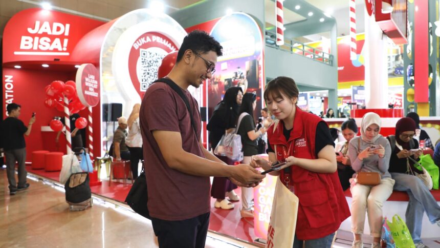 Home Credit Indonesia kembali hadir di Jakarta Fair Kemayoran. Foto: Ist