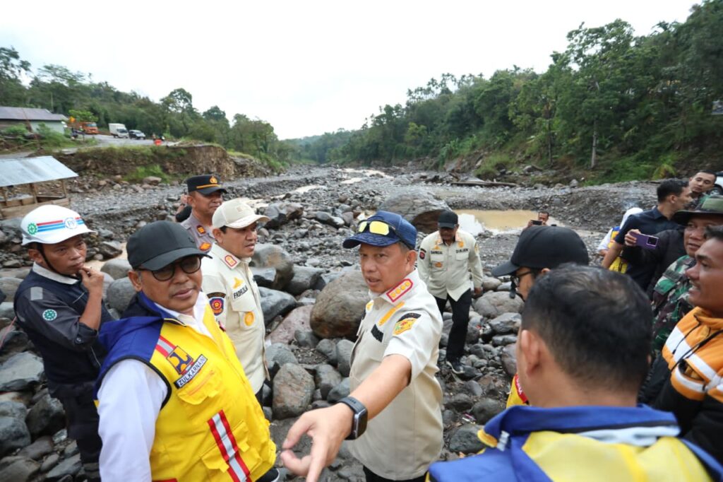 Siapkan Jalur Alternatif, Kasatgas Tito Tinjau Kondisi Jalan Werlah di Bener Meriah 2 WhatsApp Image 2026 07 07 at 20.44.16 1