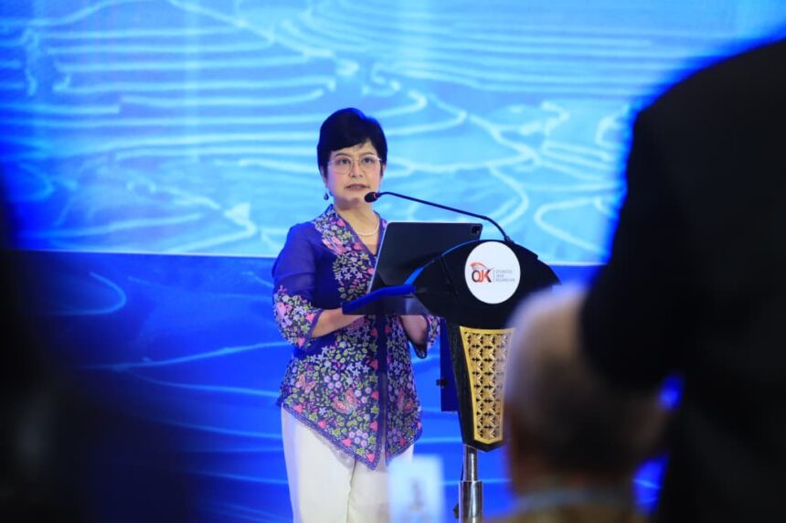 Anggota Dewan Komisioner OJK Sophia Wattimena