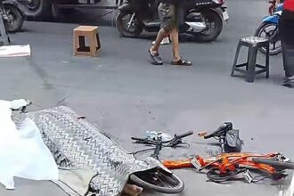 Truk pengangkut LPG menabrak 11 kendaraan dan satu orang meninggal di Jalan Soekarno-Hatta, Leuwipanjang, Kota Bandung, Rabu (29/7/2026). Foto: Tangkapan layar TikTok @pak.kumis.gojek