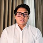 Bigmo menyampaikan permintaan maaf usai diduga memberikan vape kepada anak di bawah umur dalam siaran langsung. Foto: Tangkapan layar TikTok @badguymo_