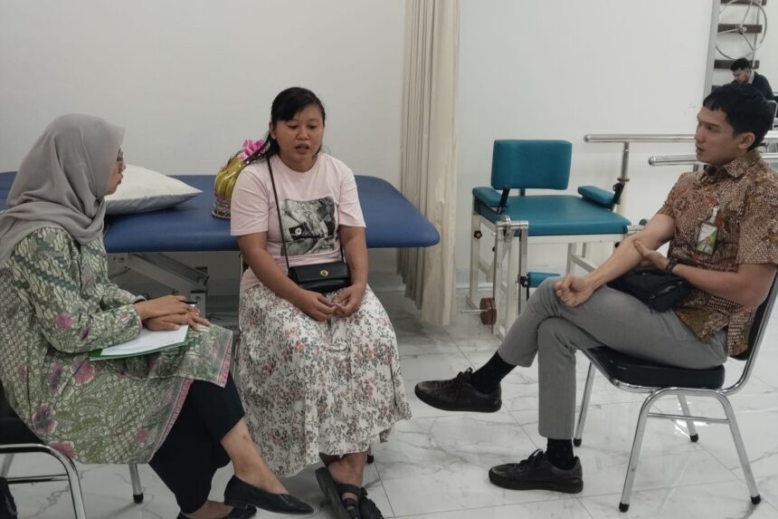 BPJS Ketenagakerjaan Kantor Cabang Jakarta Cilincing perkuat pelayanan kepada peserta Jaminan Sosial Ketenagakerjaan melalui pendampingan Program Return to Work (RTW) bagi pekerja yang mengalami kecelakaan kerja. Foto: Ist